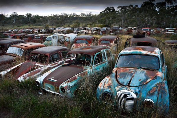 Old, damaged vehicles? Free car removal + instant cash.