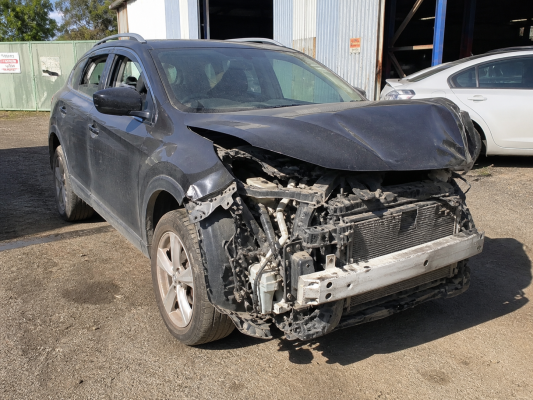 Old, damaged vehicles? Free car removal + instant cash. Scrap Car Removal